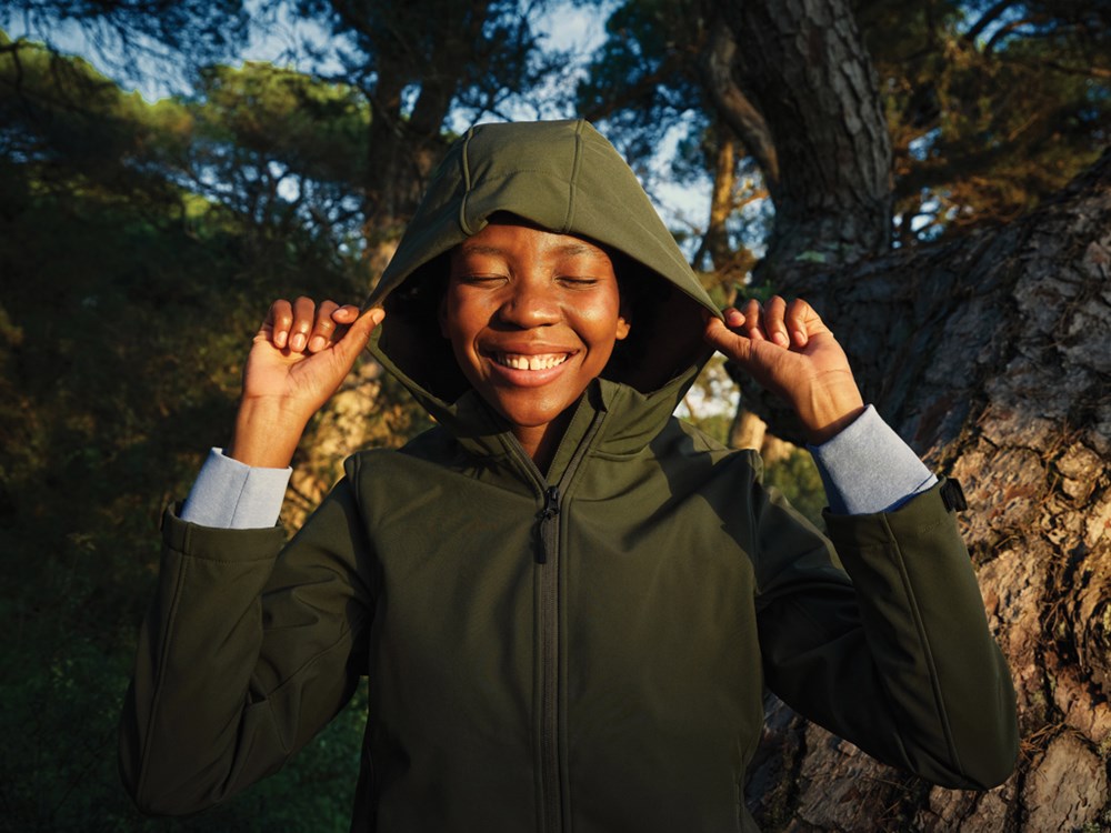 IQONIQ Makalu Damen Softshelljacke aus recyceltem Polyester IQONIQ Makalu Damen Softshelljacke aus recyceltem Polyester
