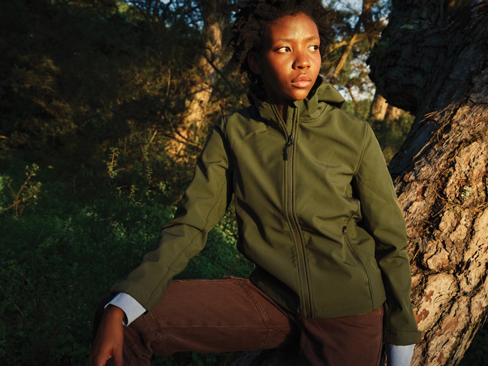 IQONIQ Makalu Damen Softshelljacke aus recyceltem Polyester IQONIQ Makalu Damen Softshelljacke aus recyceltem Polyester